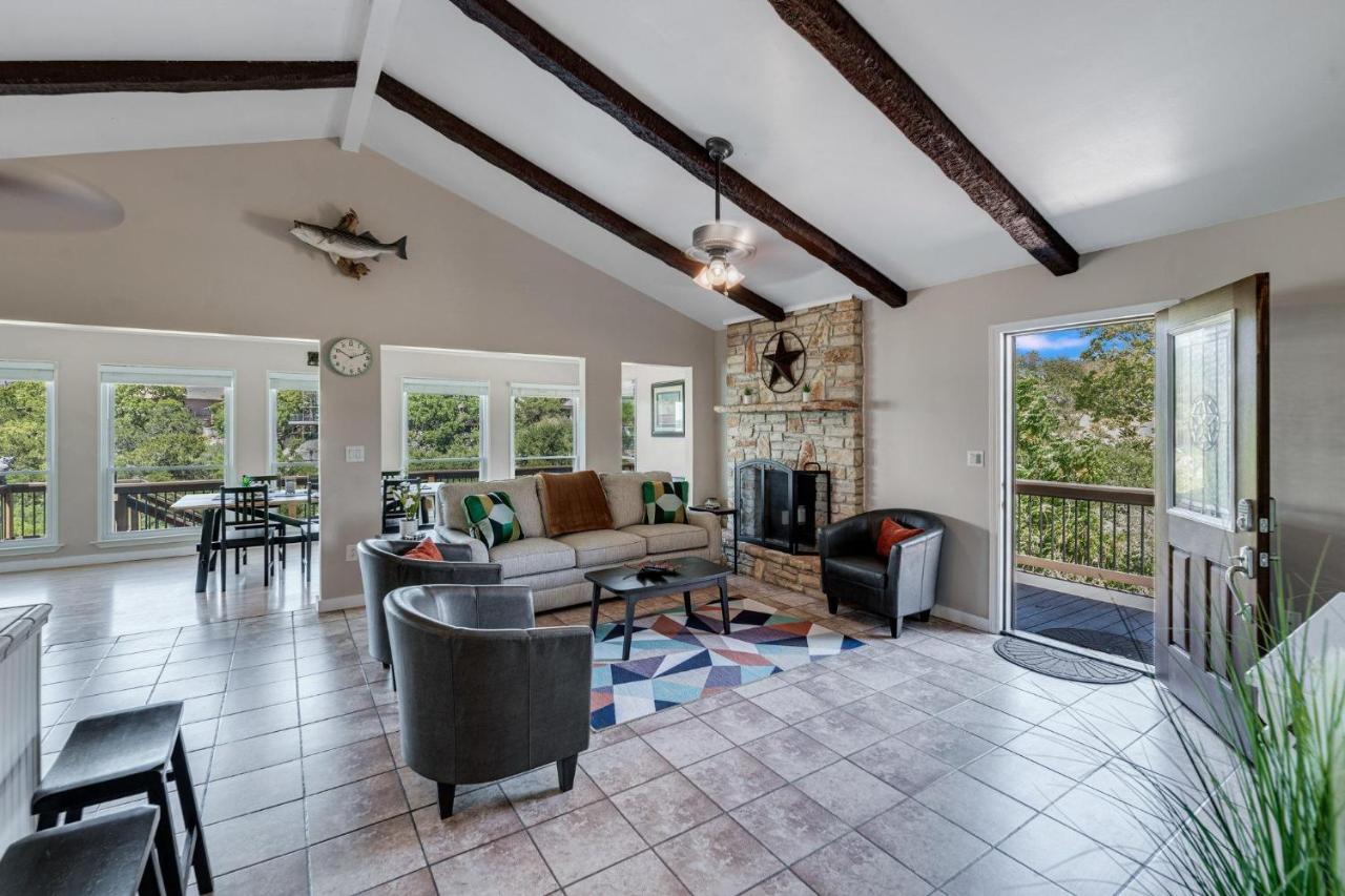 Bogi Villa Canyon Lake Exterior photo
